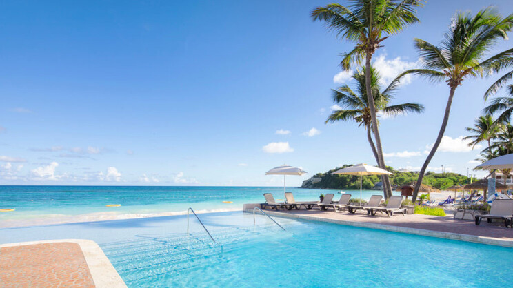 Pineapple Beach Club