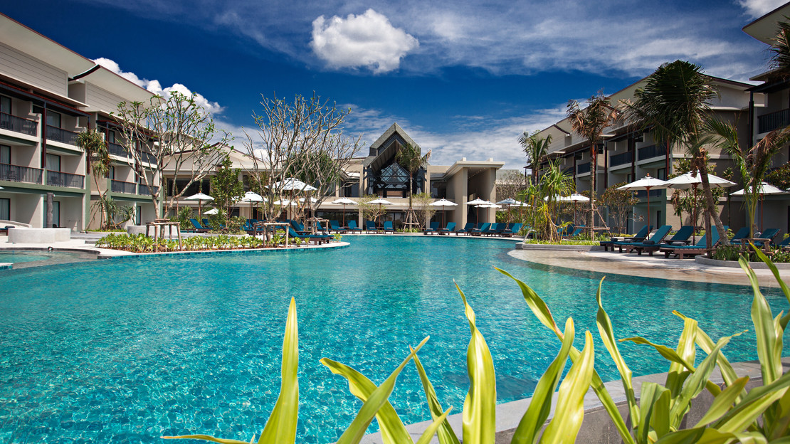 Le Meridien Khao Lak Resort & Spa