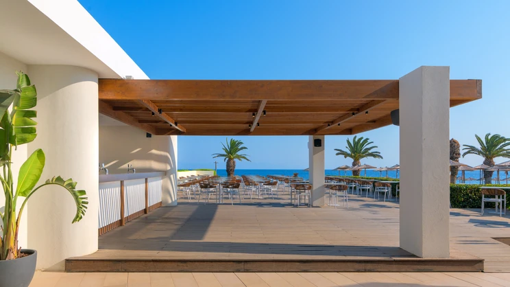 The Ixian Grand & All Suites