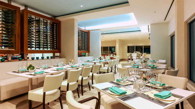 Harbor Club, Curio Collection by Hilton