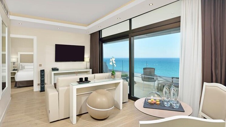 The Level Master Suite (16+)