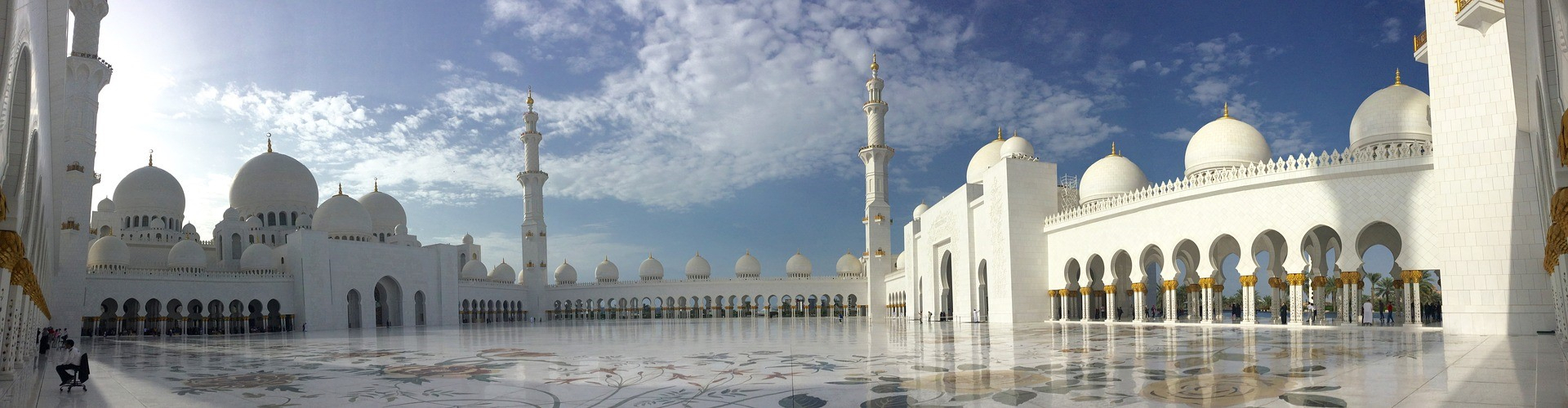 Best Destinations For Holidays Travelling In April