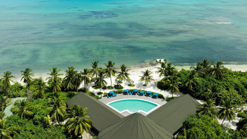 Canareef Resort