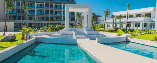 Majestic Elegance Costa Mujeres Image