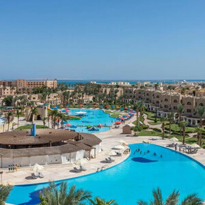 Royal Lagoons Resort & Aqua Park