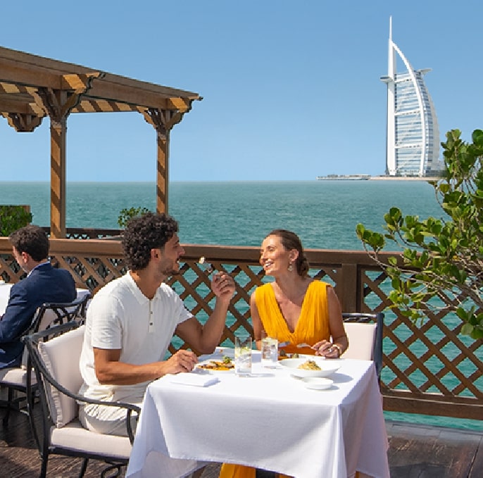 Couple eating gourmet in Dubai