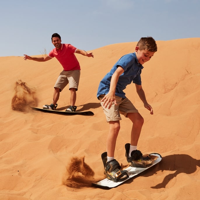 Sandboarding, Dubai